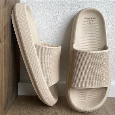 W.O.C Slippers - 39-40 / Sand